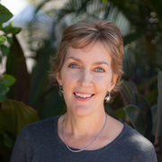Lynne Avvenire